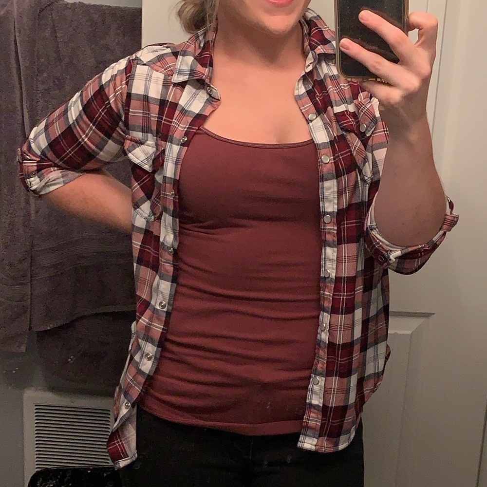 Size Medium Maroon/White/Black Plaid Long Sleeve Button Down